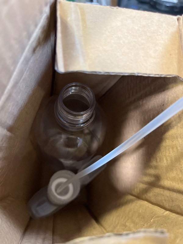 Photo 1 of DIYSELF 2-Pack 16.9 oz Spray Bottles