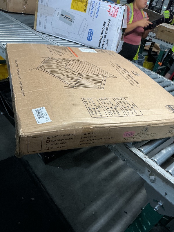 Photo 1 of ** PARTS ONLY FOUR PIECES OF HAVE MINOR STRETCH FROM OPENING BOX**
Dream On Me Bellport 4-in-1 Convertible Crib - White