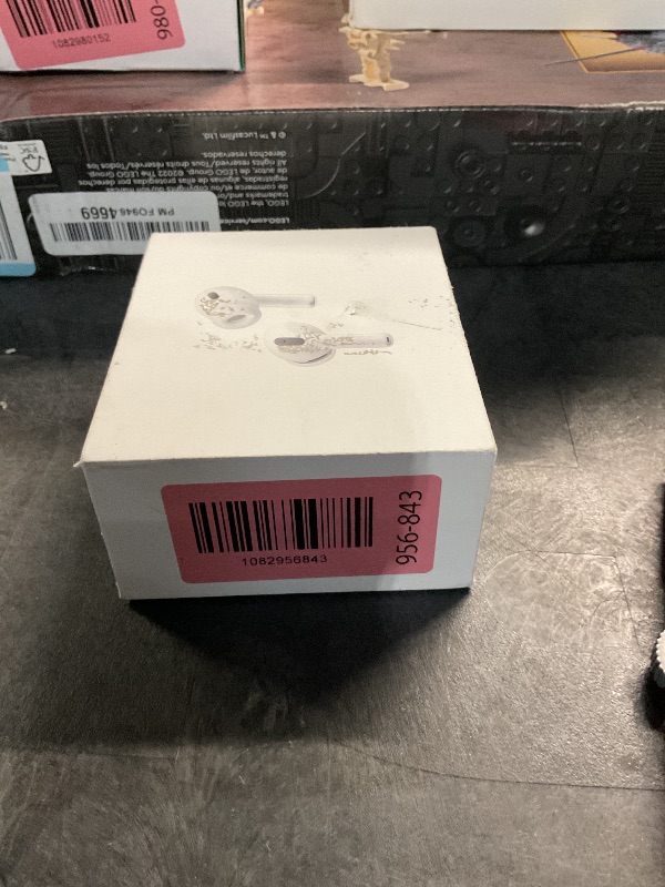 View 4 of ***MINOR DAMAGE**MISSING PARTS***Apple AirPods Pro 3 Wireless Earbuds with Active Noise Cancellation