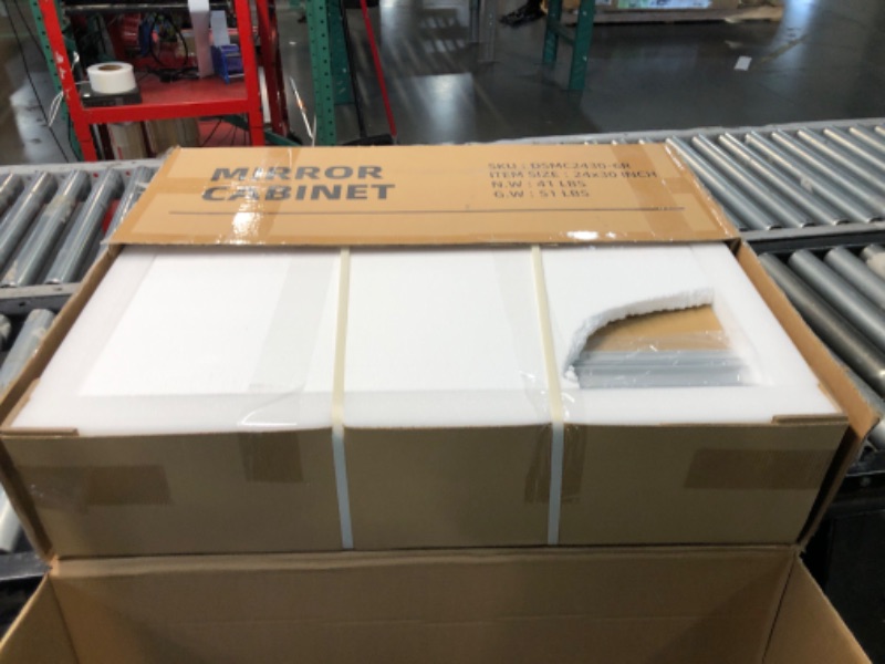 Photo 1 of ***FACTORY SEALED***
SGTLCNG LED Medicine Cabinet 24x30"R Anti-Fog Mirror
