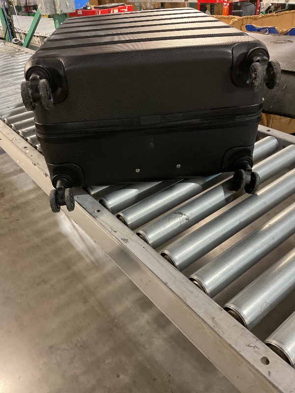 View 4 of *** all four wheels do need replacing, can still wheel around**
American Tourister Stratum 3.0 Large Spinner Luggage