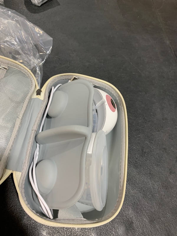 Photo 1 of Momcozy M5 Smart Wearable Breast Pump