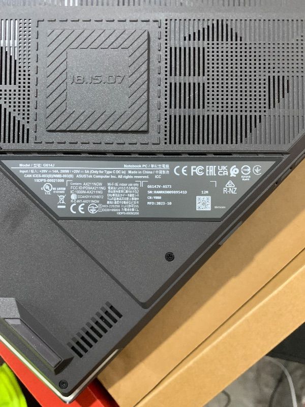 Photo 1 of NON-FUNCTIONAL. PARTS ONLY--------------------------------ASUS ROG Strix G16 Gaming Laptop FHD 165Hz RTX 4060 i7-13650HX 16GB DDR5 512GB