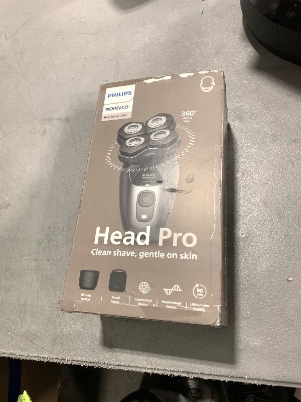 Photo 1 of Philips Norelco Head Shaver Pro 7000 Series Rotary Shaver