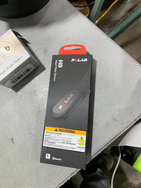 Photo 1 of Polar H9 Heart Rate Monitor M-XXL