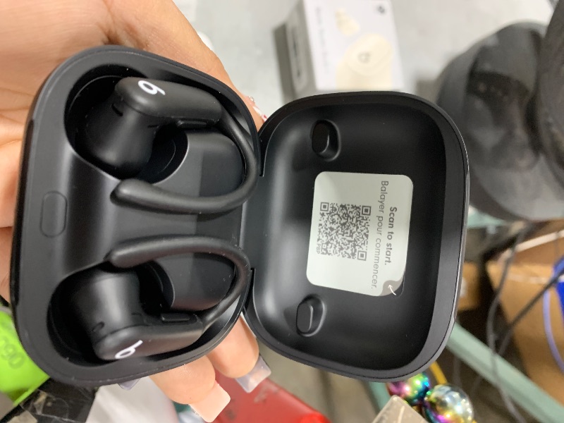 Photo 1 of Beats Powerbeats Pro 2 Wireless Earbuds
