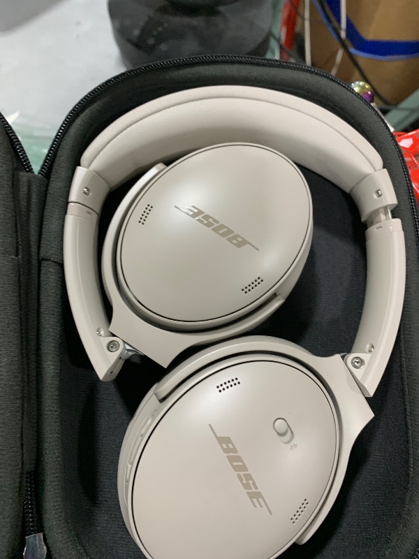 View 3 of Bose QuietComfort Wireless Noise Cancelling Headphones