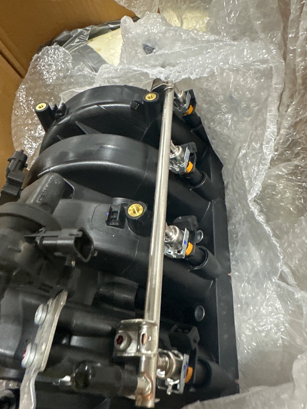 Photo 1 of GM Genuine Parts 55571524 Engine Intake Manifold