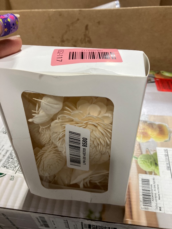 Photo 1 of 17PC Flower Diffuser Sola Wood Flowers Natural Material Aromatherapy Reed Decorative Aromatherapy Flower Refill Diffuser Reeds, 7Pcs Flower, 10 Pcs Diffuser Rattan