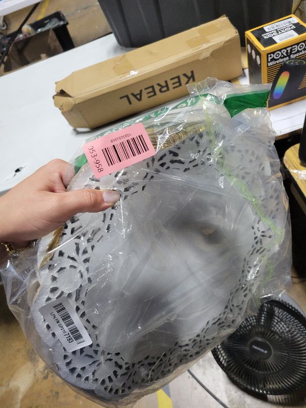 Photo 1 of 100 Pack Round Gold Paper Doilies, 13.5 Inches Gold Doilies Disposable Paper Doiliess, Round Golds Lace Papers Charger Plates, Table and Disposable Rounds Papers Placemats for Cakes Party Wedding