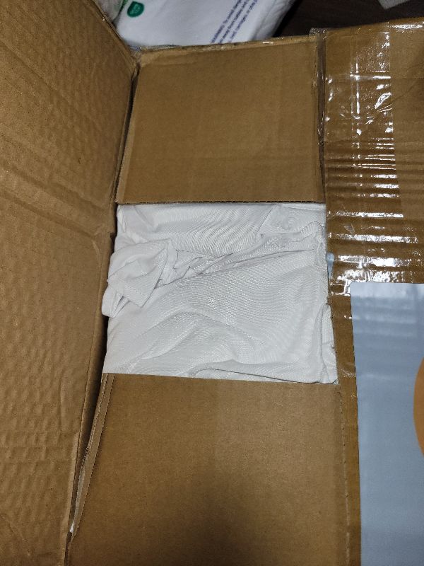 Photo 1 of 10 Pack White Round Tablecloths, 120 Inch Stain Resistant and Wrinkle Polyester Fabric Washable Table Clothes Cover for Kitchen Dining, Wedding, Reception Banquet, Birthday Party, Buffet Restaurant