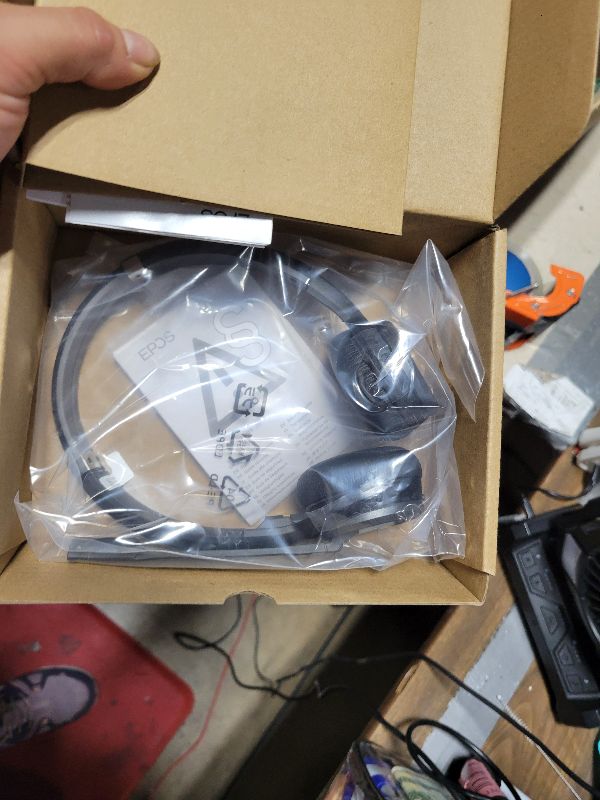 View 3 of EPOS Sennheiser SDW 60 HS (507060) Double-sided headset for SDW 5066, SDW 5065, SDW 5064 and SDW 5063, One Size, Black