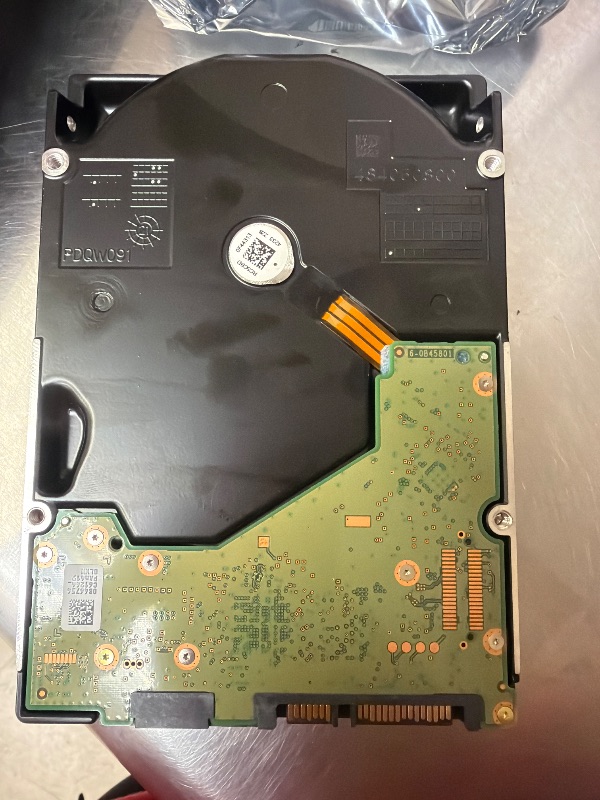 Photo 1 of Defective selling for parts only ……………..Western Digital 20TB Red Pro NAS Internal Hard Drive