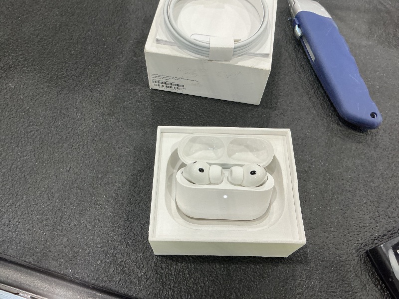 Photo 1 of Apple AirPods Pro 3 Wireless Earbuds