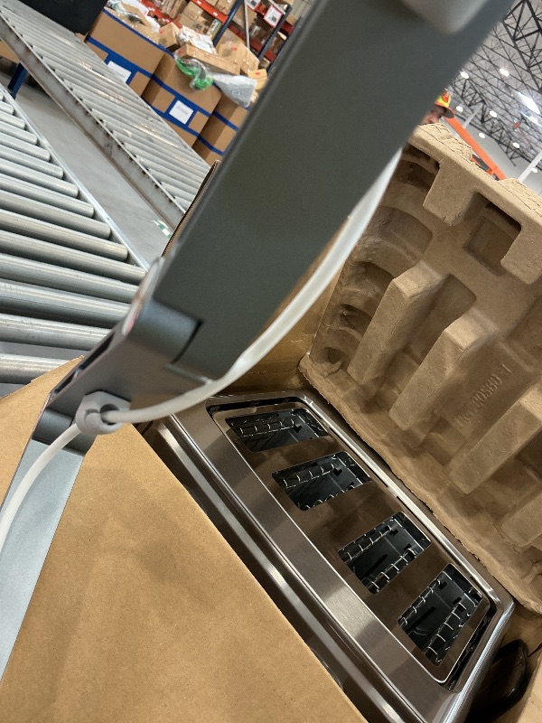 Photo 1 of BLACK+DECKER 4-Slice Toaster