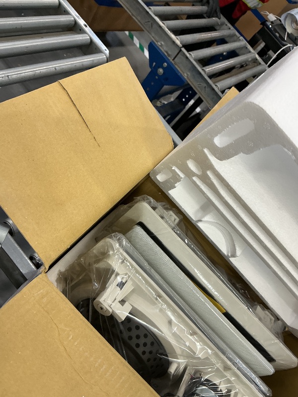 Photo 1 of Yamaha NS-IW470 3-Way In-Wall Speaker For Custom Install (White, Pair), 6"
