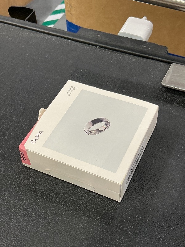 Photo 1 of Oura Ring 5 Smart Ring, Silver, Size 7