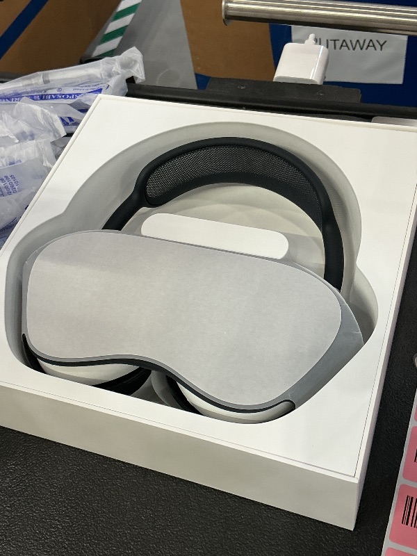 Photo 1 of Apple AirPods Max 2 Wireless Over-Ear Headphones - Midnight