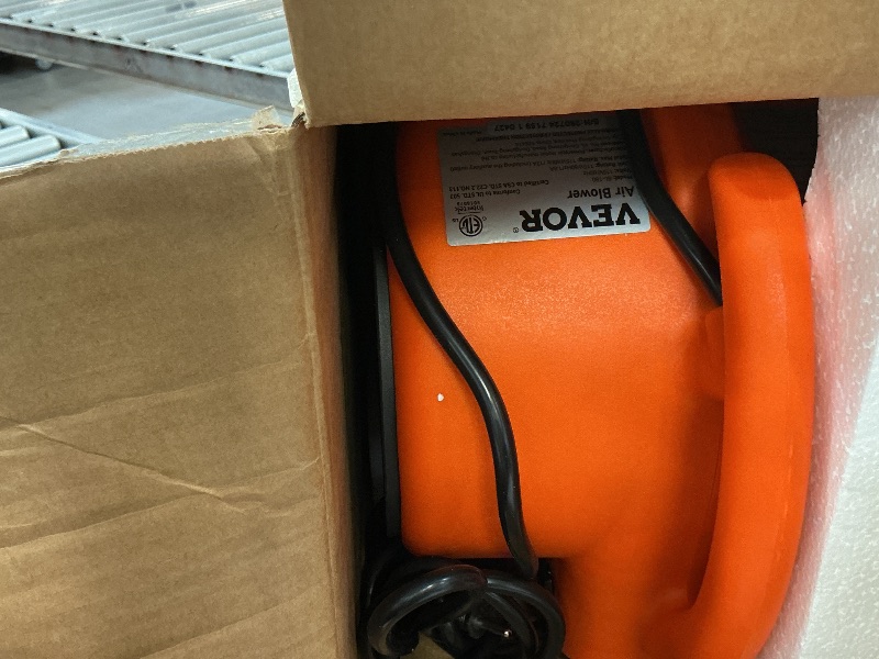 Photo 1 of VEVOR PORTABLE BLOWER FAN