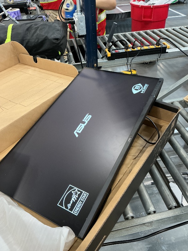 Photo 1 of ASUS ProArt PA32QCV 32" 6K Monitor