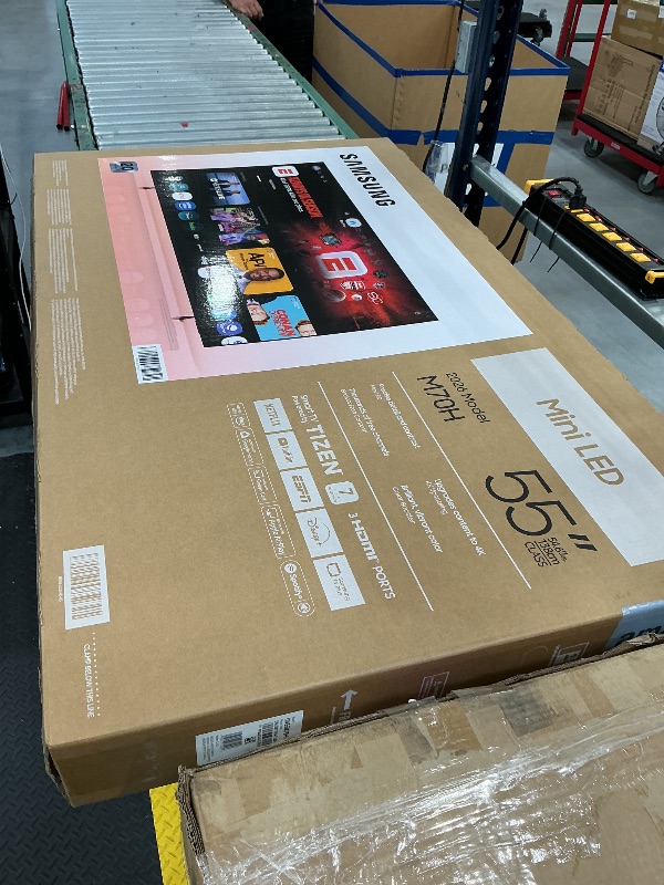 Photo 1 of Samsung 55-Inch QLED 4K Smart TV