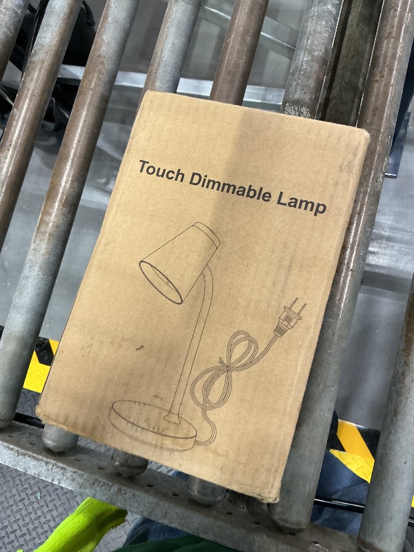 Photo 1 of touch dimmable lamp
