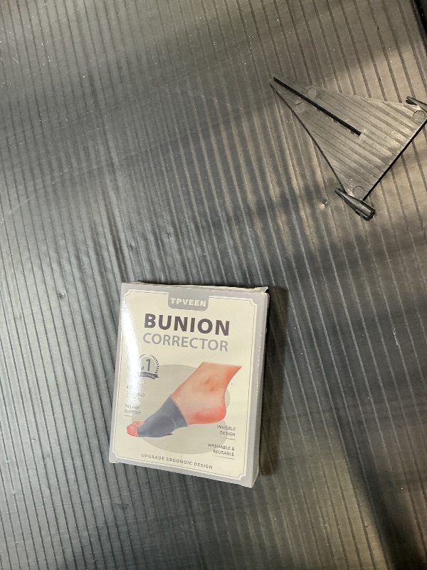 Photo 1 of TPVEEN Bunion Corrector Relief Sleeve