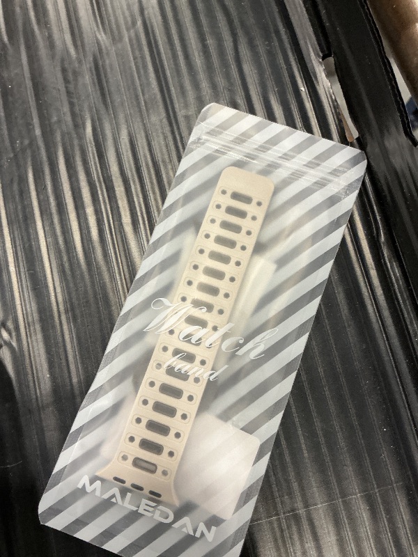 Photo 1 of Maledan Sport Silicone Loop Compatible with Apple Watch 42-49mm Bands