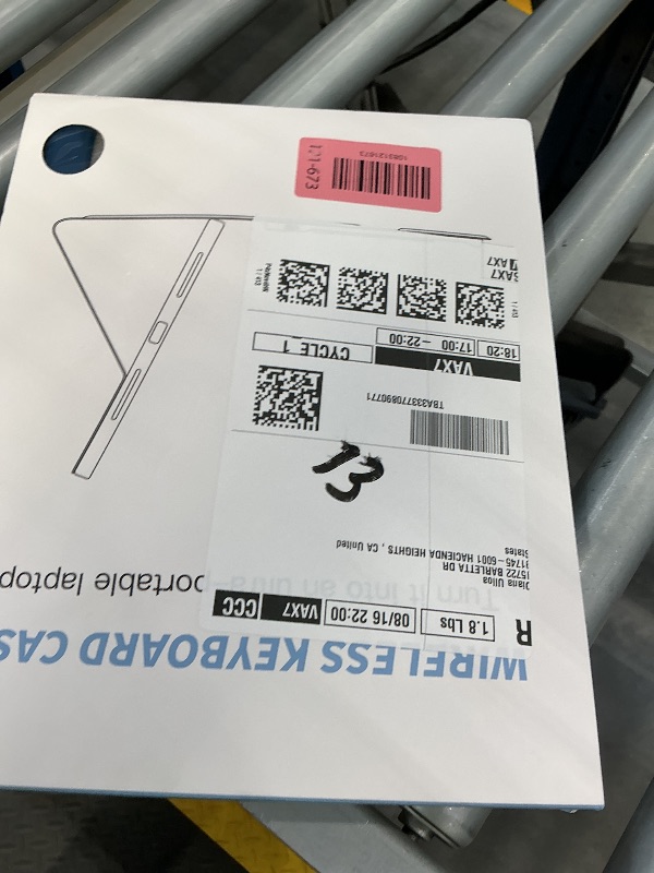 Photo 1 of Harvopu Keyboard Case for iPad 11th/10th Gen