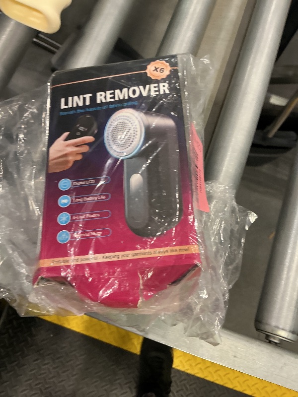Photo 1 of Ziitty Fabric Shaver, Rechargeable Lint Remover