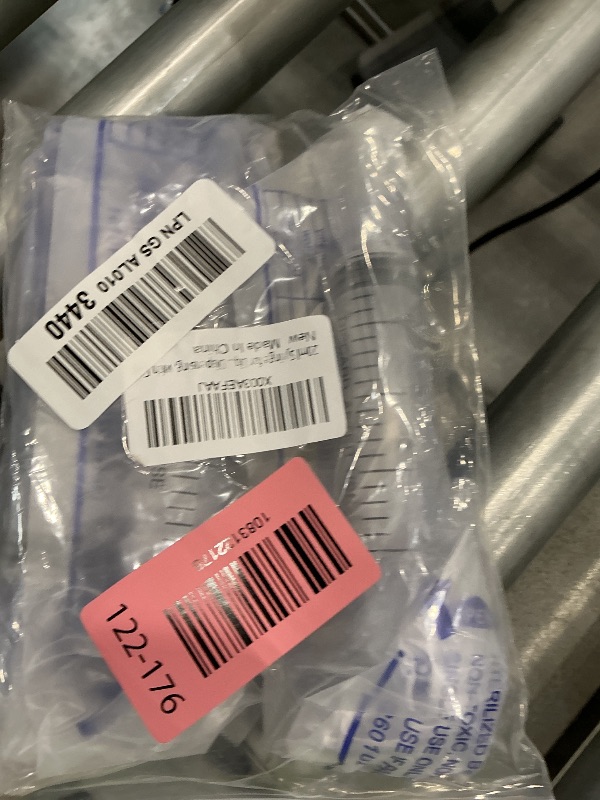 Photo 1 of 20ml Syringe for Liquid, Oral, Scientific Labs, Measurement, Dispensing, with Cap- 3 Pack 20ml Syringes