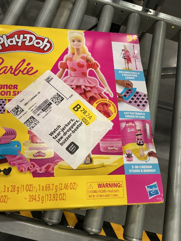 Photo 1 of Play-Doh Barbie Designer Fashion Show Set