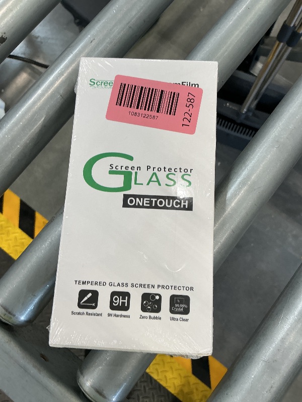 Photo 1 of amFilm OneTouch iPhone 17 Screen Protector