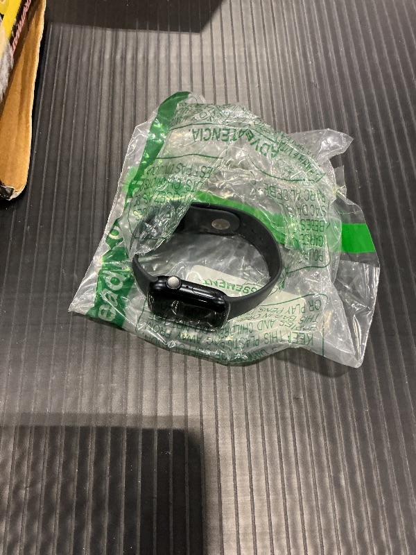 Photo 1 of Apple Watch Series 8 GPS 45mm Smartwatch