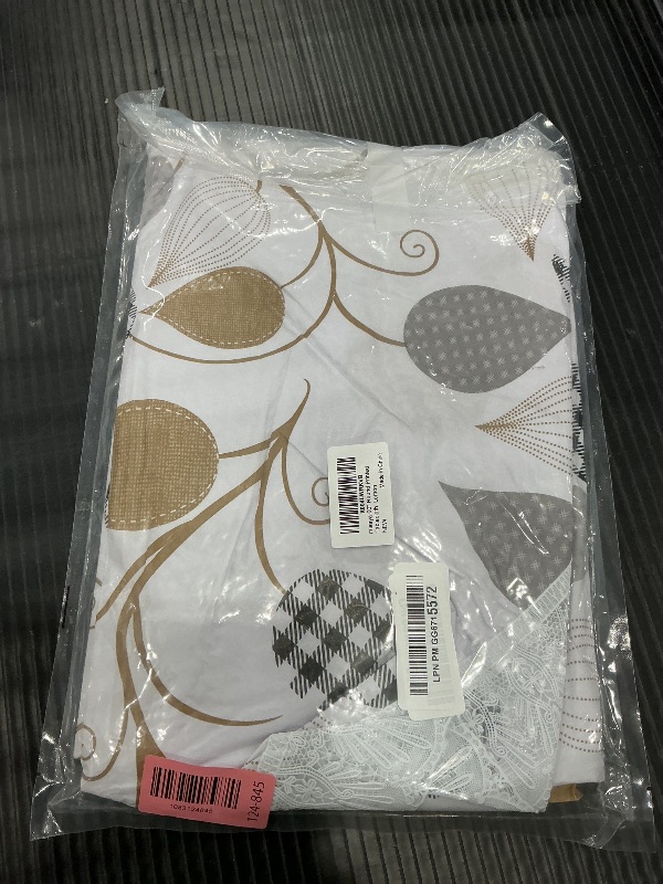 Photo 1 of Babudeer Round Vinyl Tablecloth, 60 Inch, Leaves Pattern
