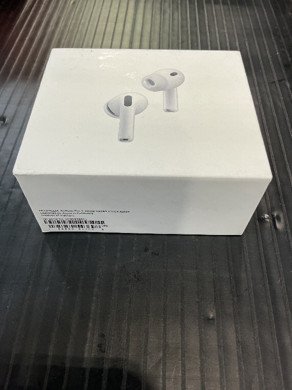 Photo 1 of Apple AirPods Pro 3 Wireless Earbuds