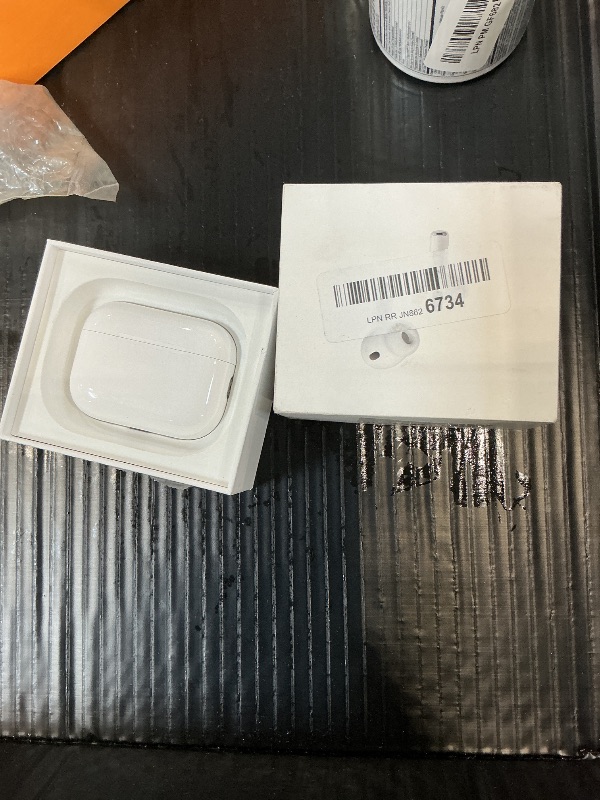 Photo 1 of Apple AirPods Pro 3 Wireless Earbuds