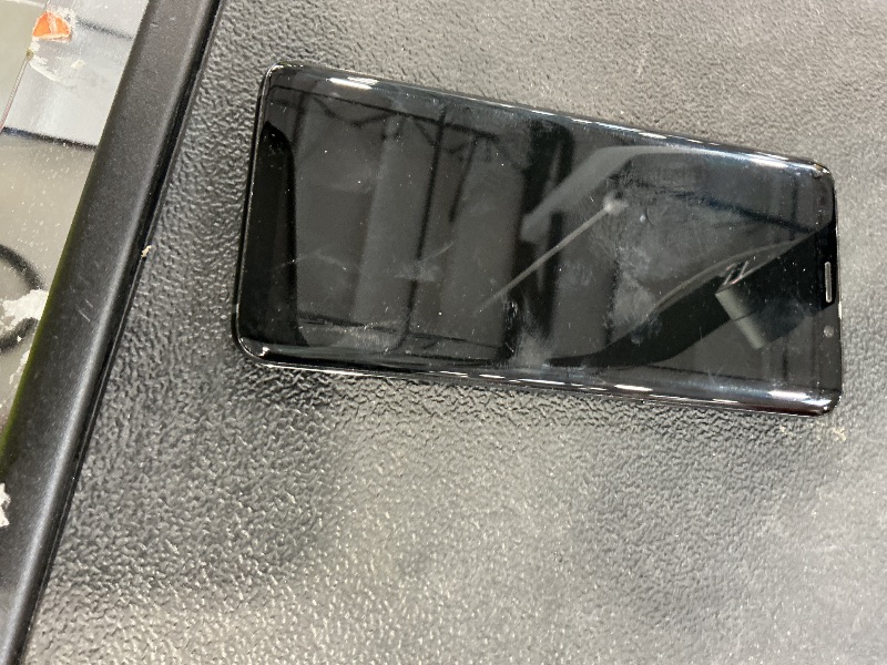Photo 1 of Samsung galaxy S9