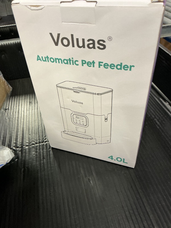 Photo 1 of Voluas Automatic Cat Feeder, 4L Timed Dry Food Dispenser