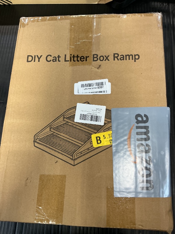 Photo 1 of Himake Adjustable Cat Ramp/Stairs for Litter Box
