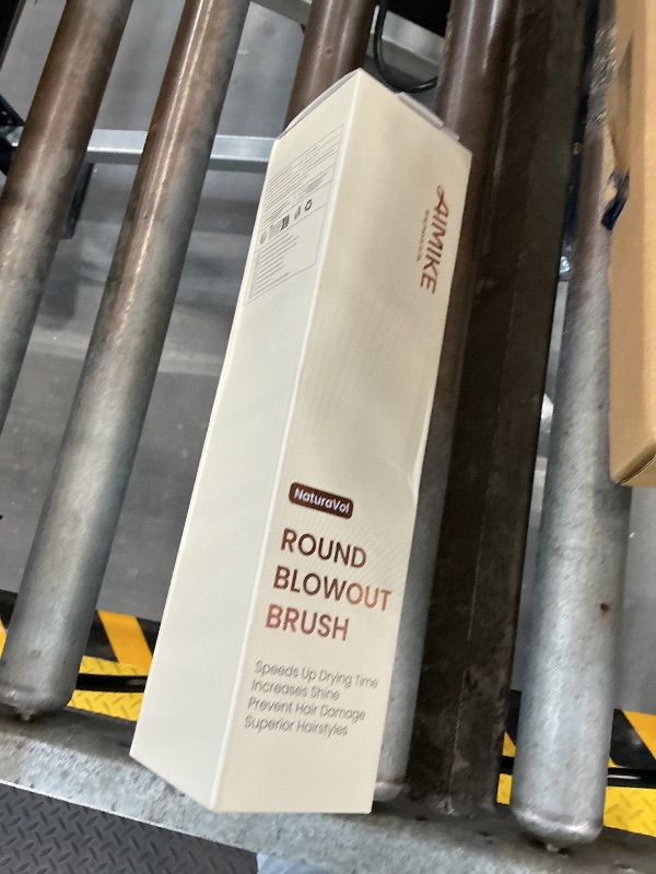 Photo 1 of AIMIKE NaturaVol Round Brush 1.7 Inch