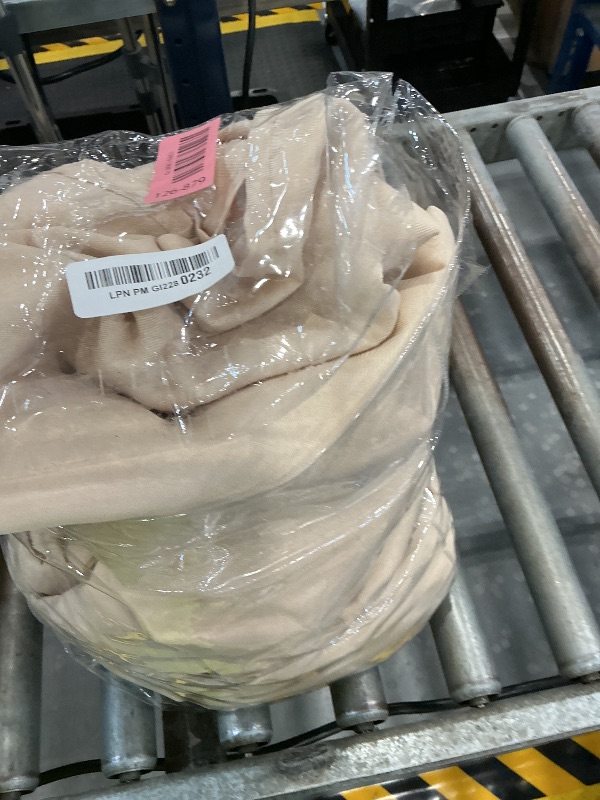 Photo 1 of BRILLMAX 6 Pack Beige Polyester Tablecloths 60x102 Inch