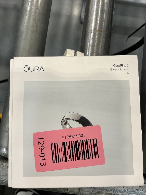 Photo 1 of OURA Ring 5 Smart Ring - Silver - Size 6