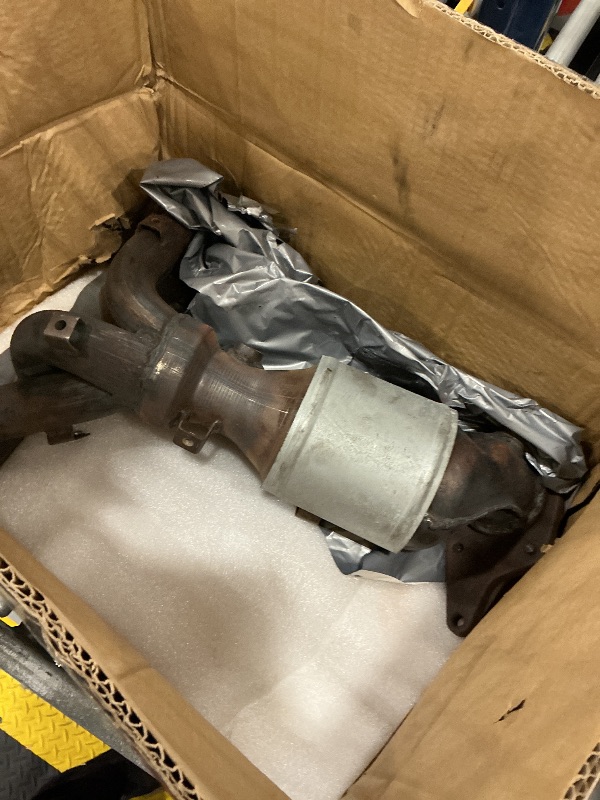 View 3 of A-Premium Exhaust Manifold Catalytic Converter