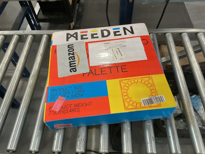 Photo 1 of MEEDEN Extra Large Ceramic Watercolor Palette