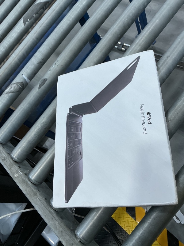 Photo 1 of Apple iPad Magic Keyboard for 11-inch iPad Pro