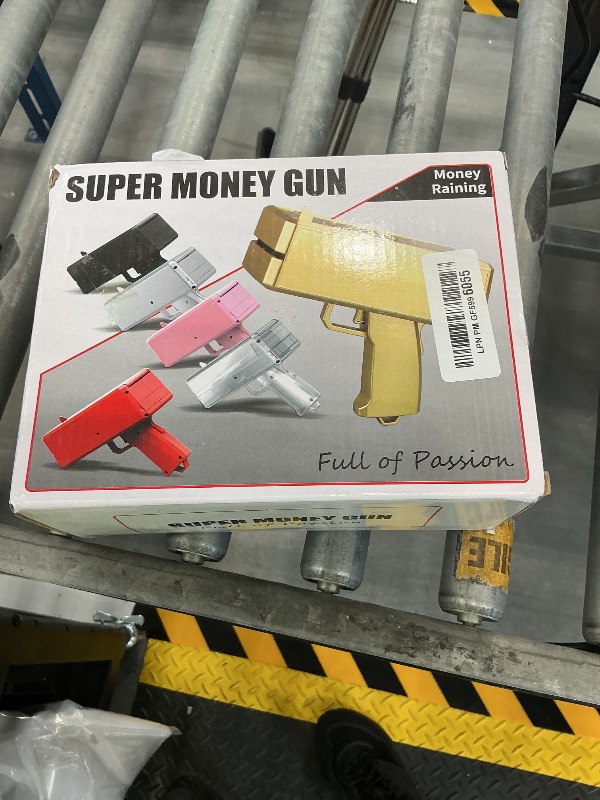 Photo 1 of Sopu Prop Money Gun - Metallic Gold