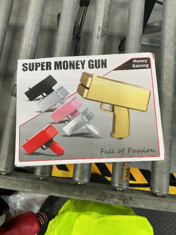 Photo 1 of Sopu Prop Money Gun - Metallic Gold