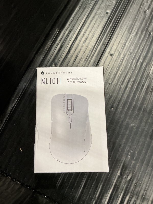 Photo 1 of Thunderobot ML101 Wireless Office Mouse – 2.4GHz USB Receiver Ergonomic Mouse