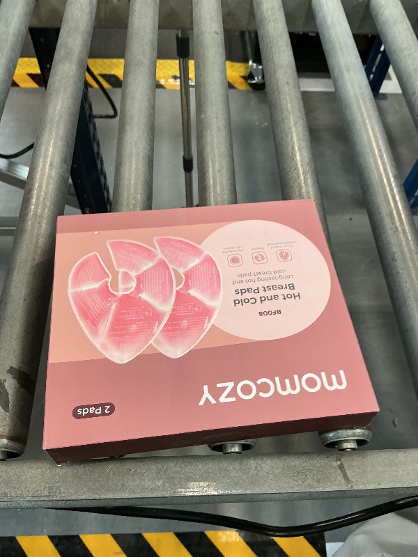 Photo 1 of Momcozy Larger Breast Therapy Packs - 2 Count Pink